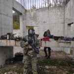 Игрок на бетонной площадке тренировки в Уфе