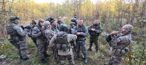 Обсуждение перед этапом игры Контра